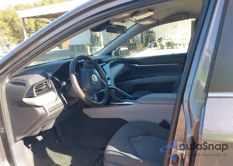 2020 Toyota Camry Le из США, поврежденный, VIN 4T1C11AK8LU896640